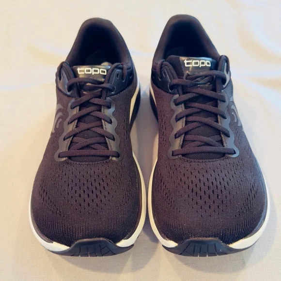 Topo Athletic Ultrafly 4 Road Running Shoe Black/White Women’s US 8.5 - Picture 2 of 14